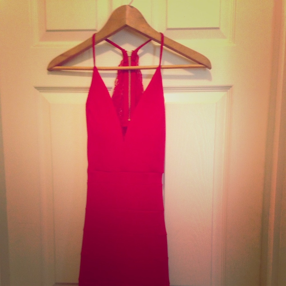 Prom & evening dress red laced gown